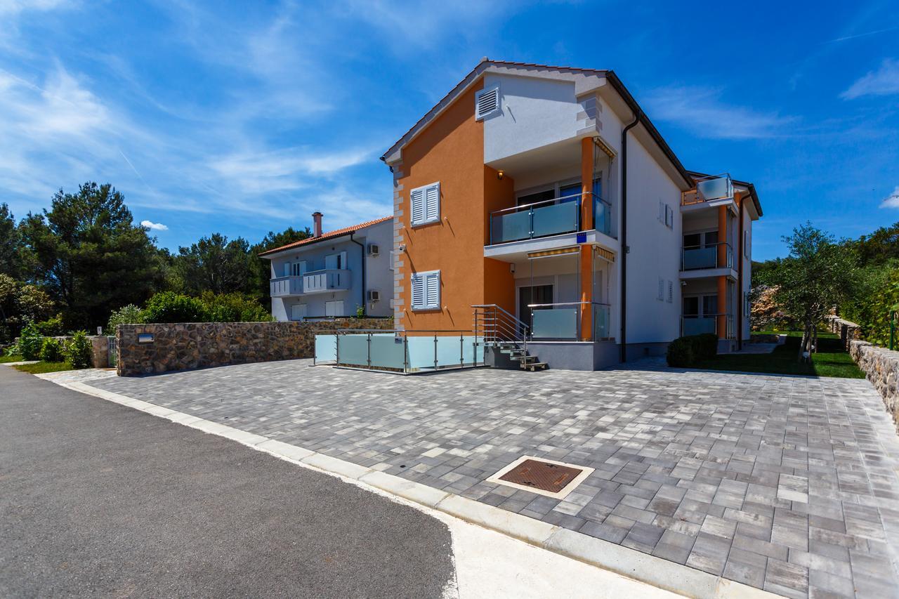 Apartments Vlado Krk Town Exterior photo